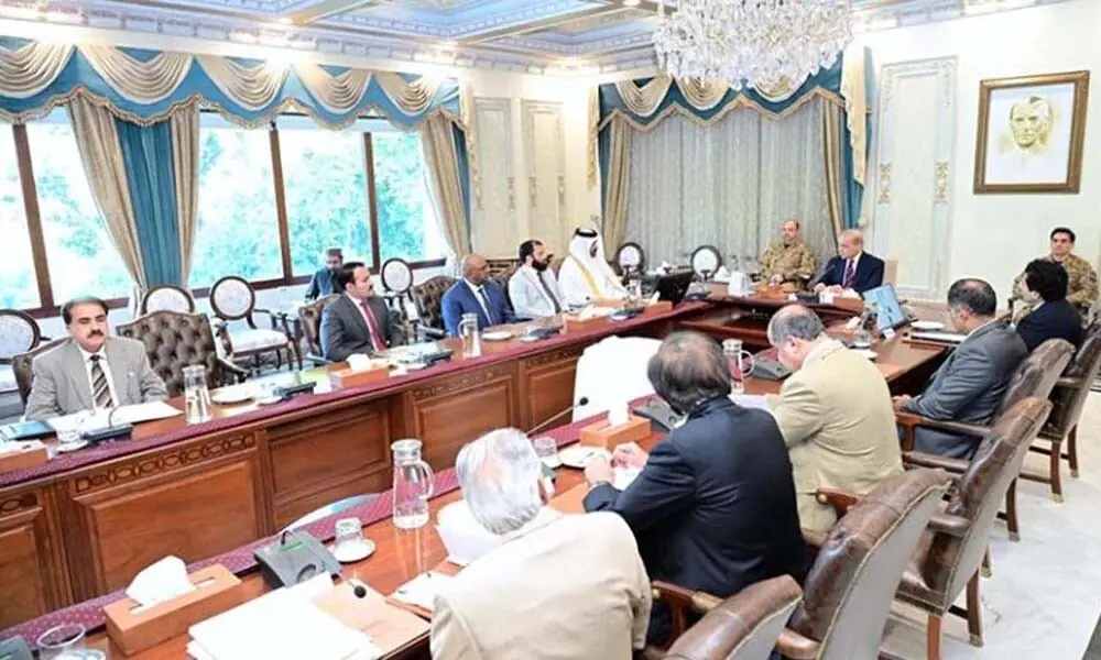 رئيس الوزراء الباكستاني يرحب بالاستثمارات القطرية لتعزيز الروابط الاقتصادية