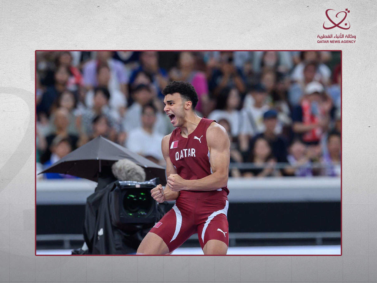 البطل القطري سيف محمد يتوج بذهبية القفز بالزانة في بطولة آسيا تحت 23 عامًا