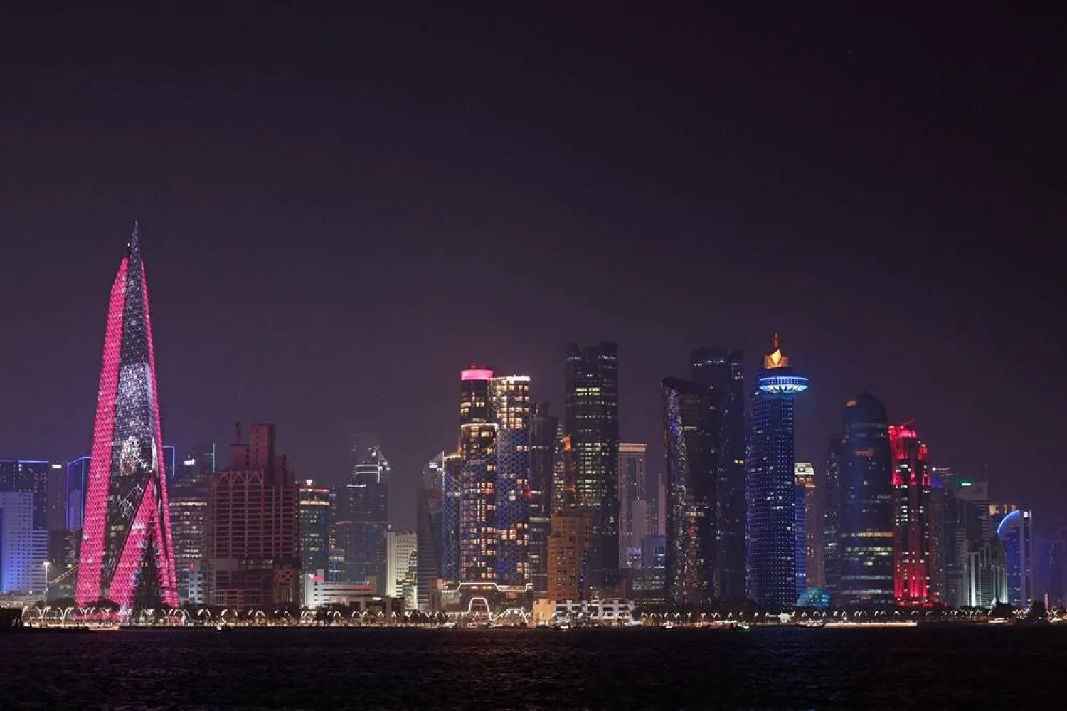وكالة فيتش تبقي تصنيف قطر عند 'AA' مع نظرة سلبية مع التركيز على المخاطر الجيوسياسية